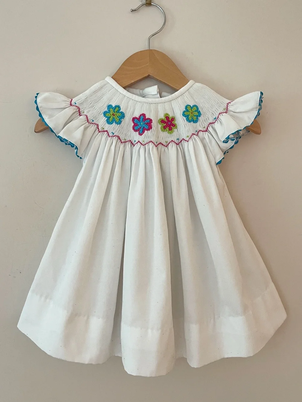 GRACE HAVEN VGUC Hand Smocked Colorful Floral Flutter Sleeve Swing Top Blouse